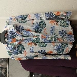 Tommy Bahama 100 percent linen shirt new never used